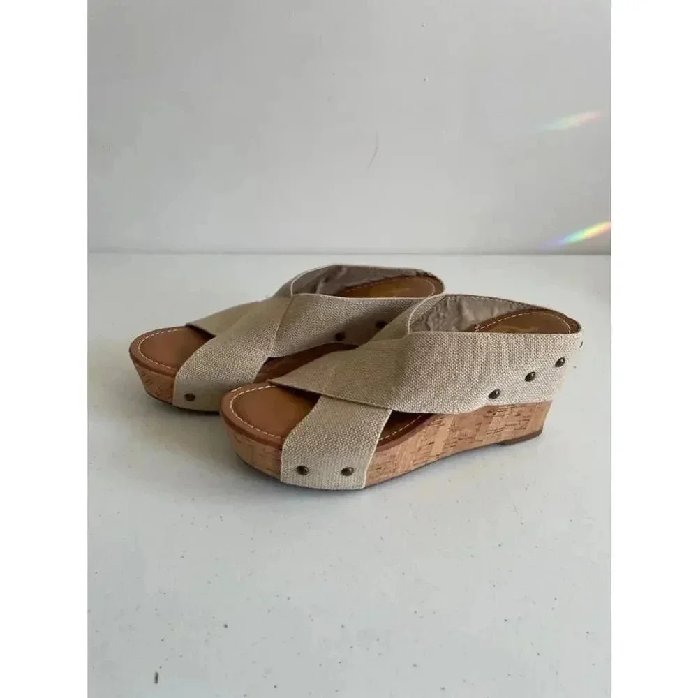 Women's Crown Vintage Tan Canvas Wedge Sandals‎ Size 6.5 M EUC